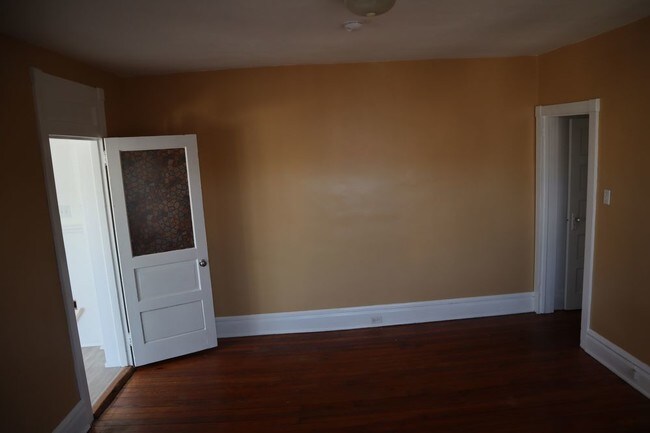Foto del edificio - 3 bed / 1 bath Apartment in Governor Mifflin