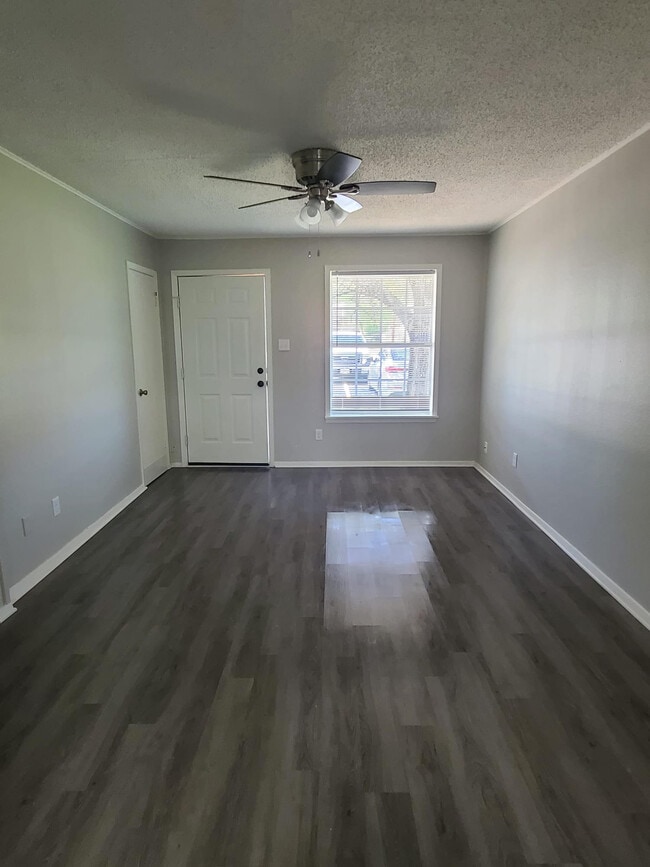 Building Photo - Canton TX Apartments
