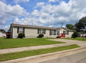 Building Photo - 400 Shoreline Cir