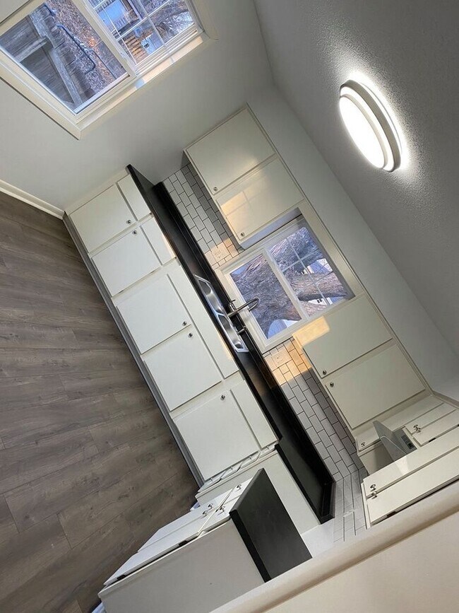 Foto del edificio - 306 SW Westview Dr