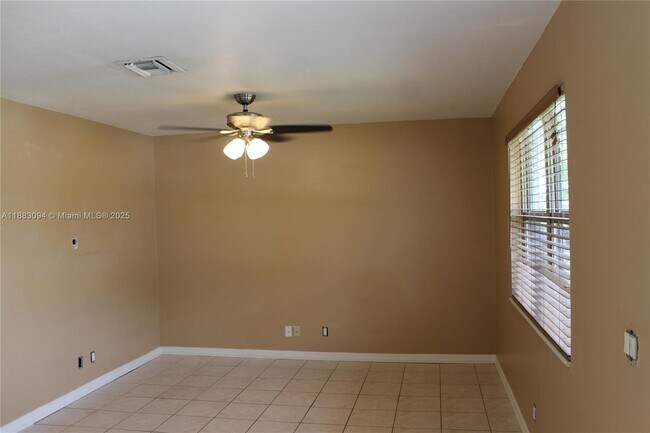 Foto del edificio - 4166 Caesar Cir