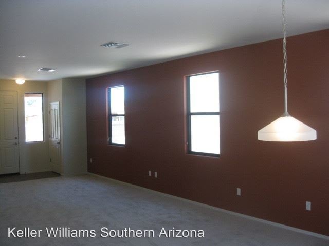Building Photo - 3 br, 2.5 bath House - 1554 N. Lee Lofts Lane