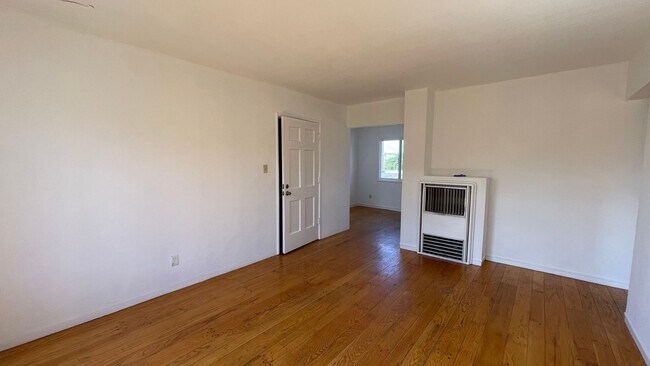 Foto del edificio - 1910-1910 42nd Ave