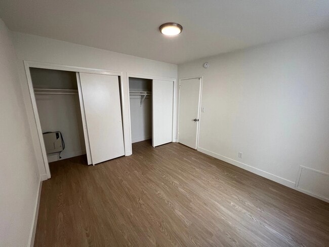 Foto del edificio - 12714 Matteson Ave