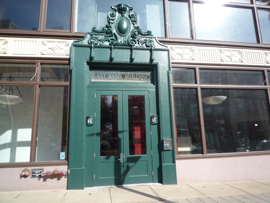 Otro - East Bank Lofts