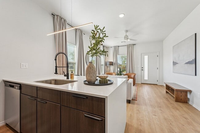 Interior Photo - Glenhaven