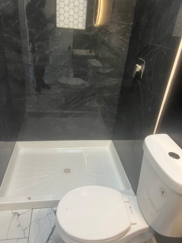 Foto del edificio - 1734 W Lexington St