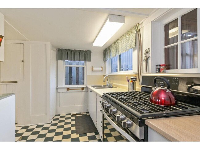 Photo du bâtiment - 3042 O'Hara Ln