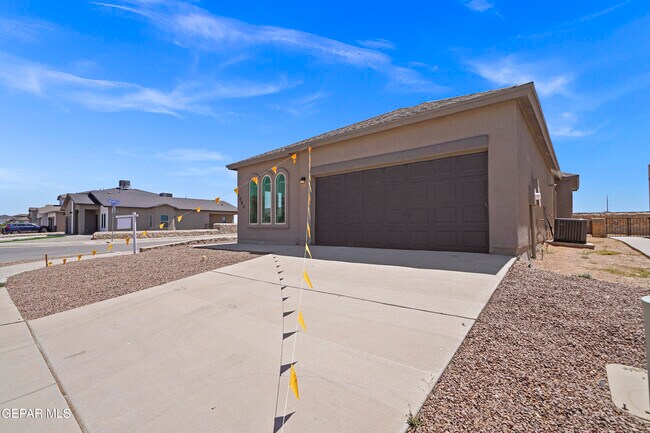 Foto del edificio - 1060 Summer Rain St