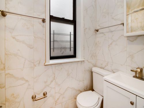 Foto del edificio - 337 18th St