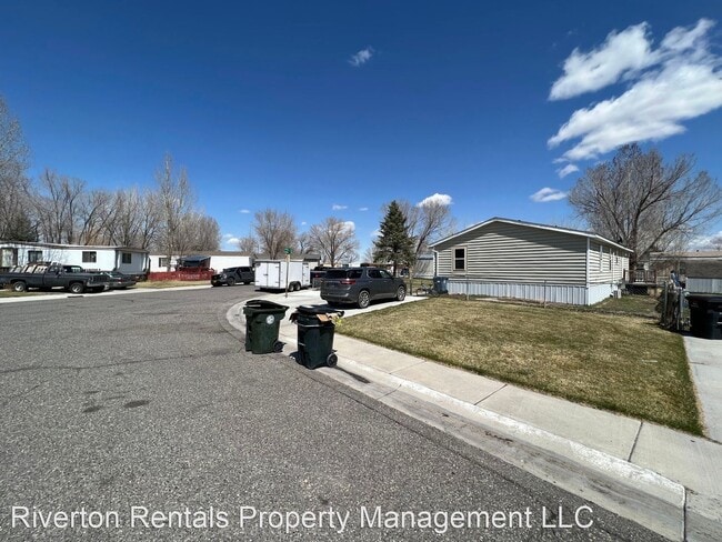 Building Photo - 4 br, 2 bath House - 101 Opal Dr.