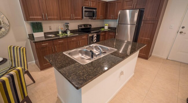 Foto del edificio - 1517 Cameron Samuel Ln