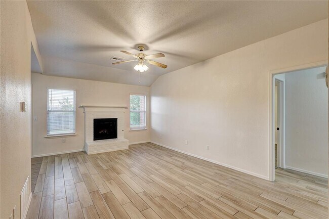 Building Photo - 2865 N Shields Blvd