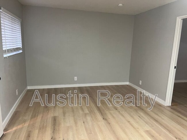 Building Photo - 4160 Folsom Ave