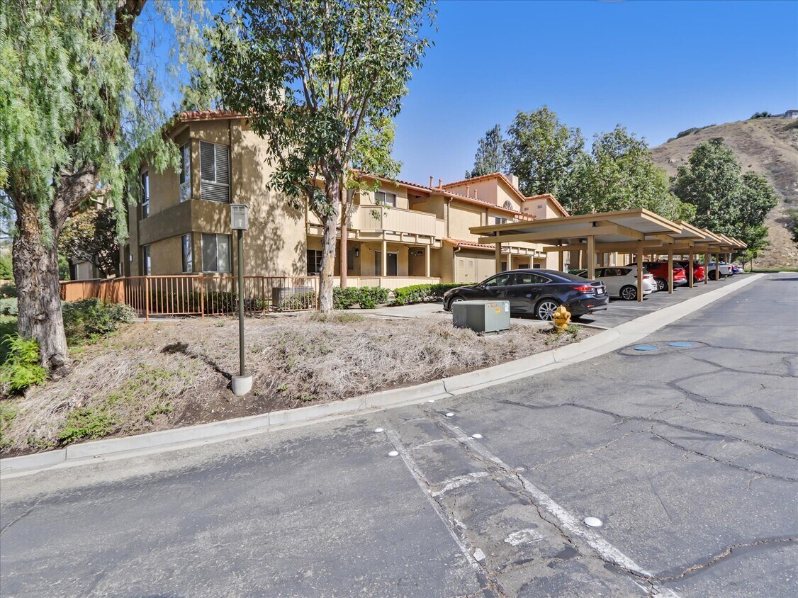 Primary Photo - 5470 Copper Canyon Rd