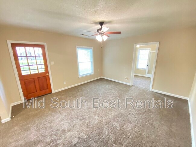 Building Photo - 1230 Pera Ave