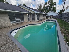 Building Photo - 5526 Whispering Creek Way