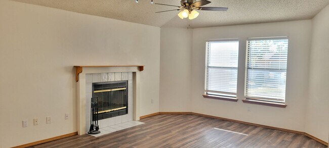 Foto del edificio - GREAT HOME IN NE CLOVIS NEAR MESA ELEMENTARY