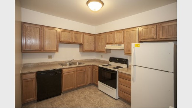 Fir 2bd/1bath Kitchen - Harvest Grove Apartment Homes