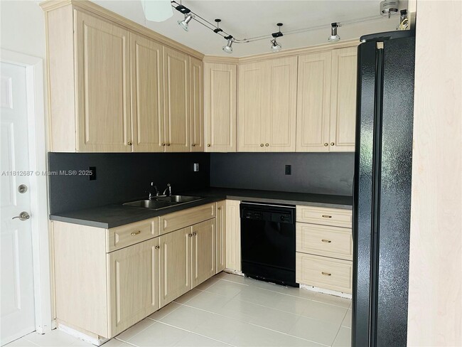 Foto del edificio - 5133 SW 43rd Terrace