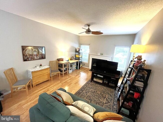 Foto del edificio - 14305 Climbing Rose Way