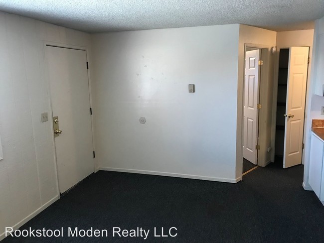 Building Photo - 3 br, 1 bath House - 612 S 3rd St #6
