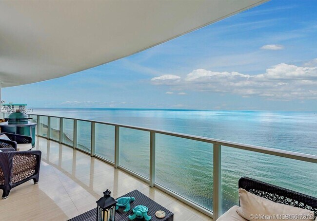 Building Photo - 3951 S Ocean Dr