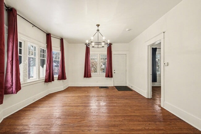 Building Photo - 1412 Sherman St SE