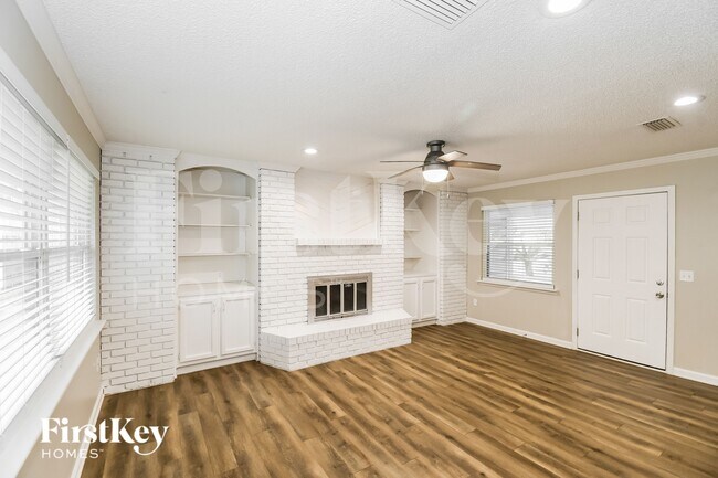 Building Photo - 3254 Remler Dr S