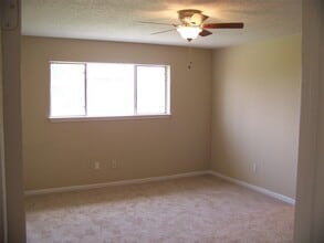 Building Photo - 4742 Tain Dr