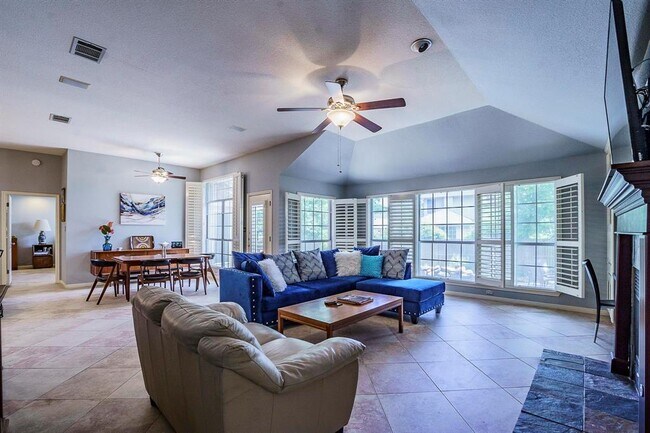 Foto del edificio - 5201 Kite Tail Dr