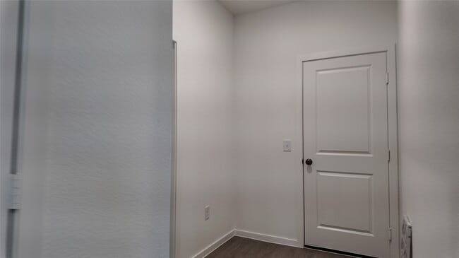 Building Photo - 15917 Blass Vly Dr