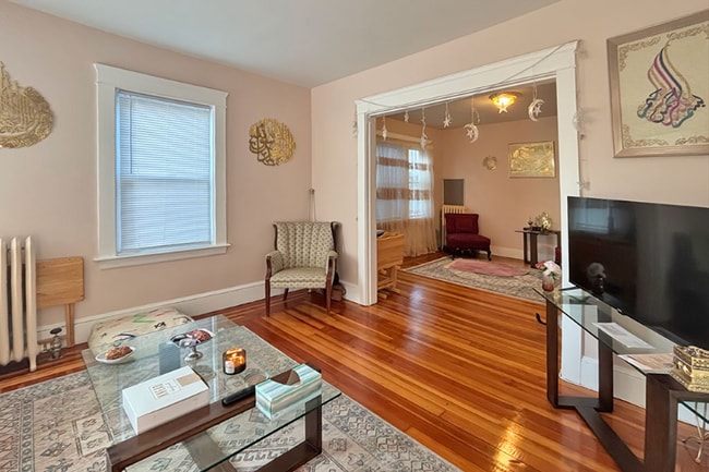 Foto del edificio - 68 Duncan Ave