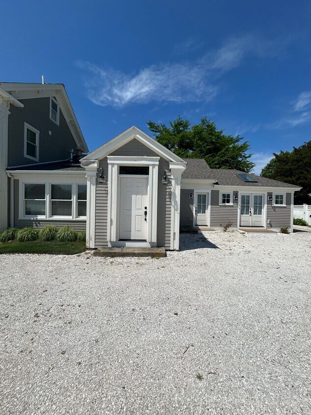 Primary Photo - Beautiful Dennisport 2 bedroom