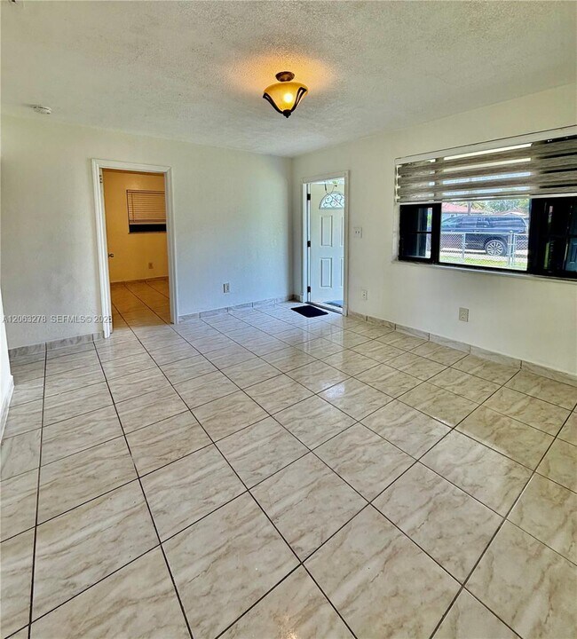 Building Photo - 10442 SW 180th St