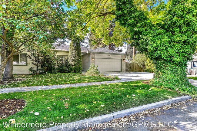 Foto del edificio - 3 br, 2 bath House - 2239 W.  Eastman St.