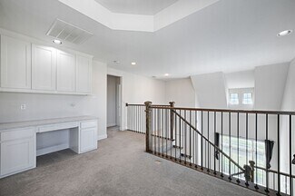Building Photo - 4524 Del Rey Ave