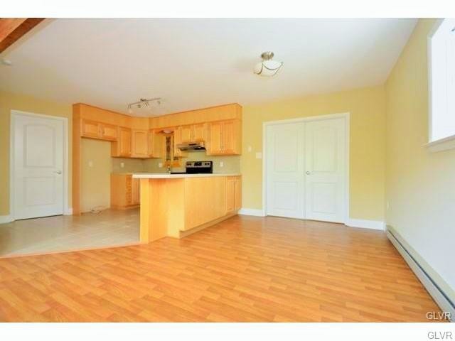Building Photo - 854 Lower Mountain Dr