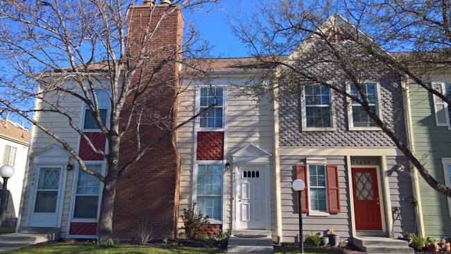 Front of Townhouse - 1432 W Telegraph Hill Dr