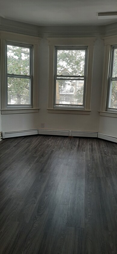 Building Photo - 4830 91st Plz