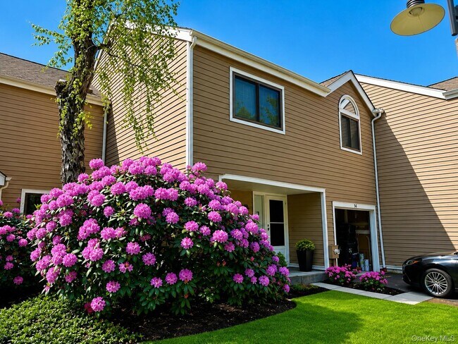 Foto del edificio - 56 Rambling Brook Rd