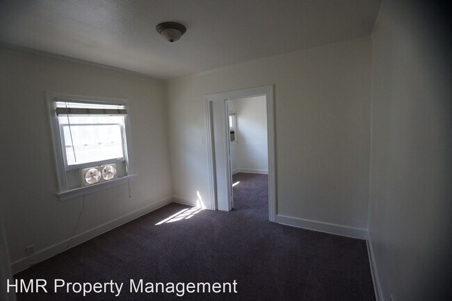 Building Photo - 3 br, 1 bath House - 115 W. Whitcomb Ave