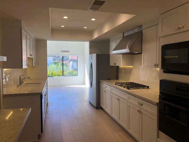 Kitchen/Dining Room - 1546 Michael Ln