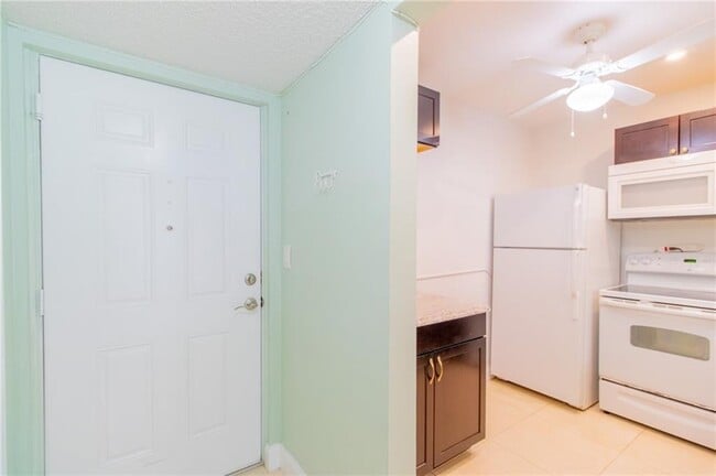 Building Photo - 4156 NW 90th Ave