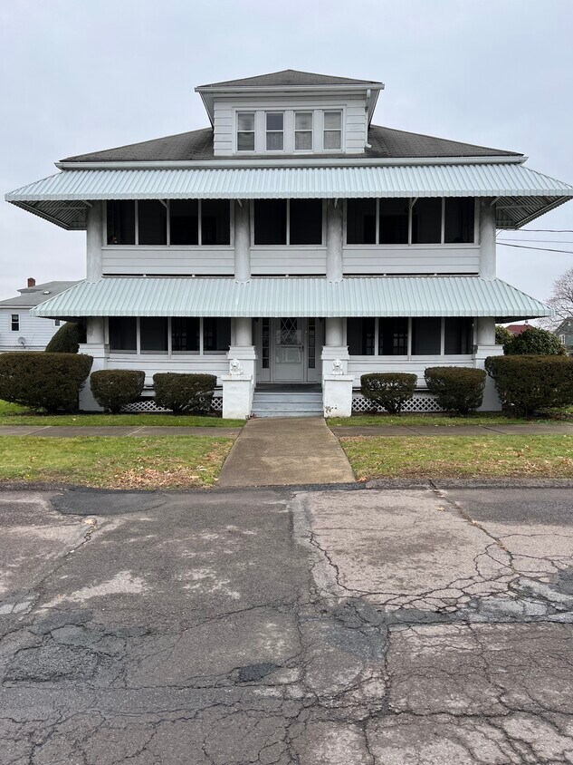 130 9th St Unit 1, Wyoming, PA 18644 Apartments in Wyoming, PA