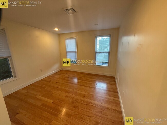 Building Photo - 12 Cheever Ct