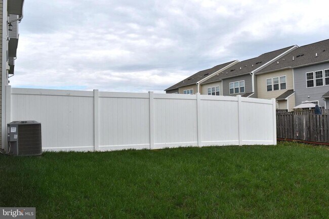 Building Photo - 119 Brashear Ct