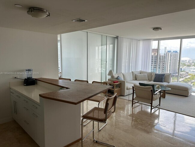 Foto del edificio - 1040 Biscayne Blvd