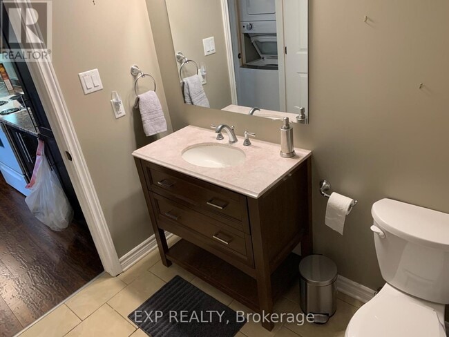 Building Photo - 43 Bridge St