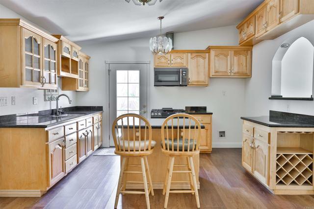 Foto del edificio - 6457 Potomac St